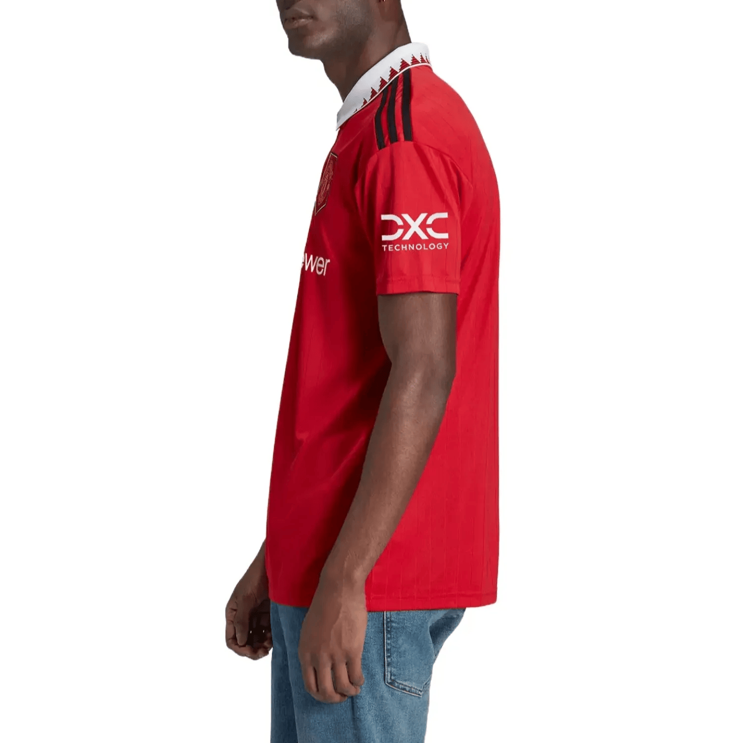 Manchester United Home soccer jersey 2022/23 red and white Adidas athletic shirt with club crest — view 4