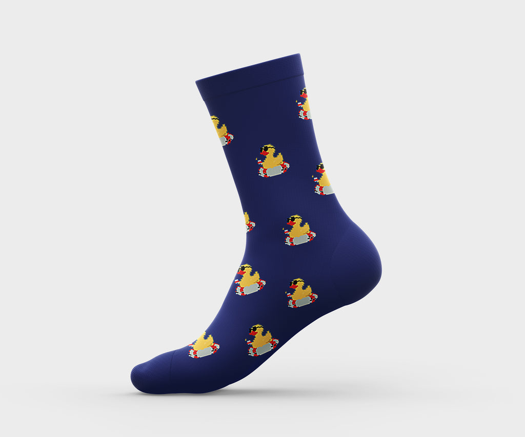 Organic cotton single crew sock with yellow bath duck pattern, mid-calf length sustainable fashion accessory — view 2