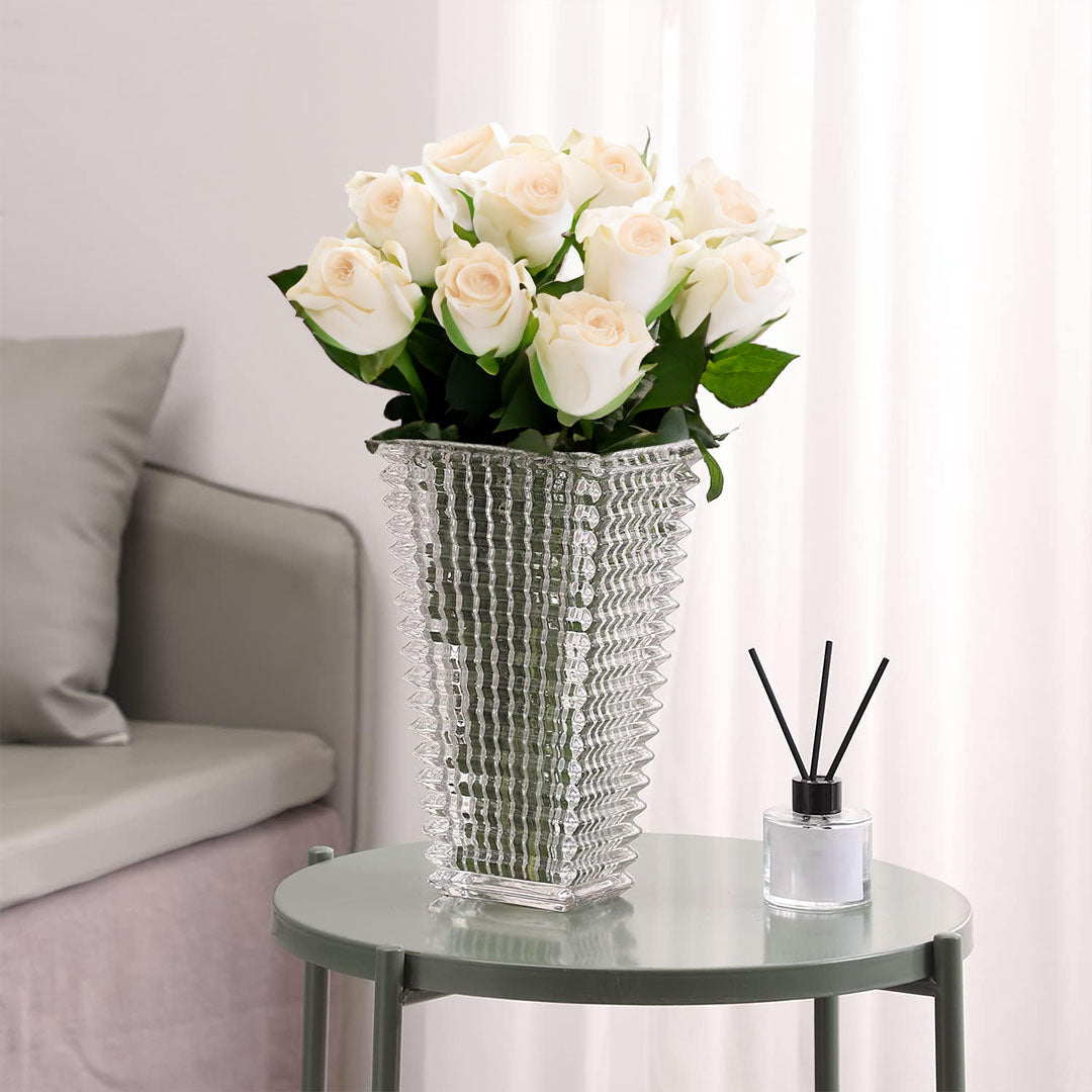 Clear handcrafted glass vase 28cm tall with a classic silhouette for elegant home floral arrangements — view 4