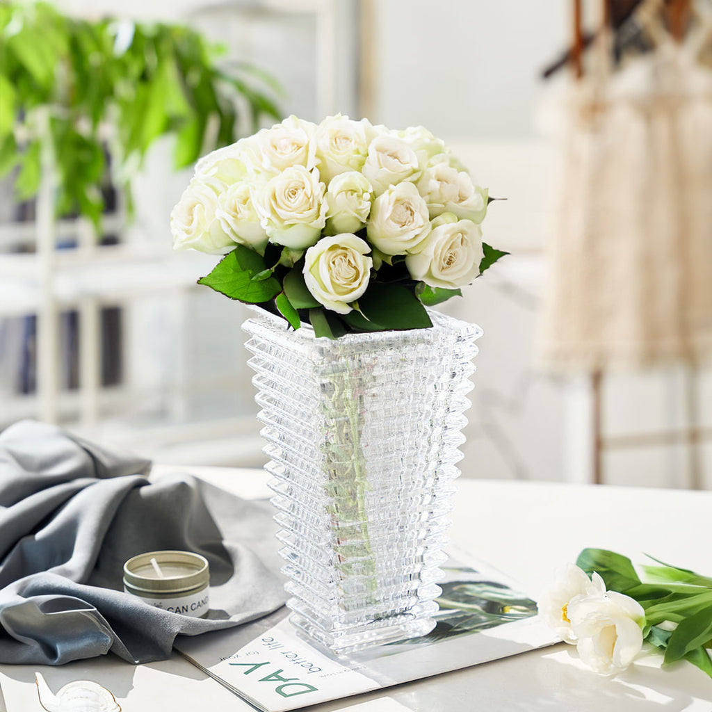 Clear handcrafted glass vase 28cm tall with a classic silhouette for elegant home floral arrangements — view 2