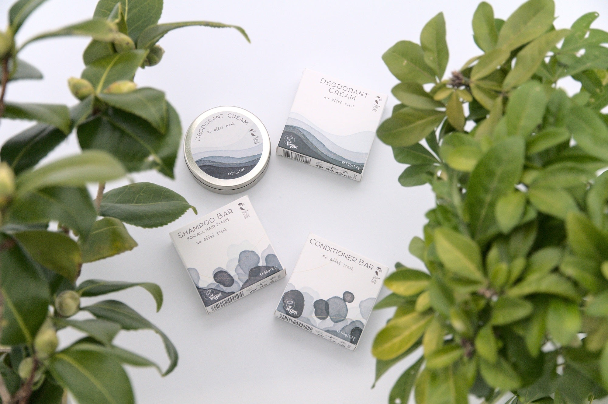 Unscented vegan deodorant cream in a zero-waste recyclable silver steel tin container — view 3