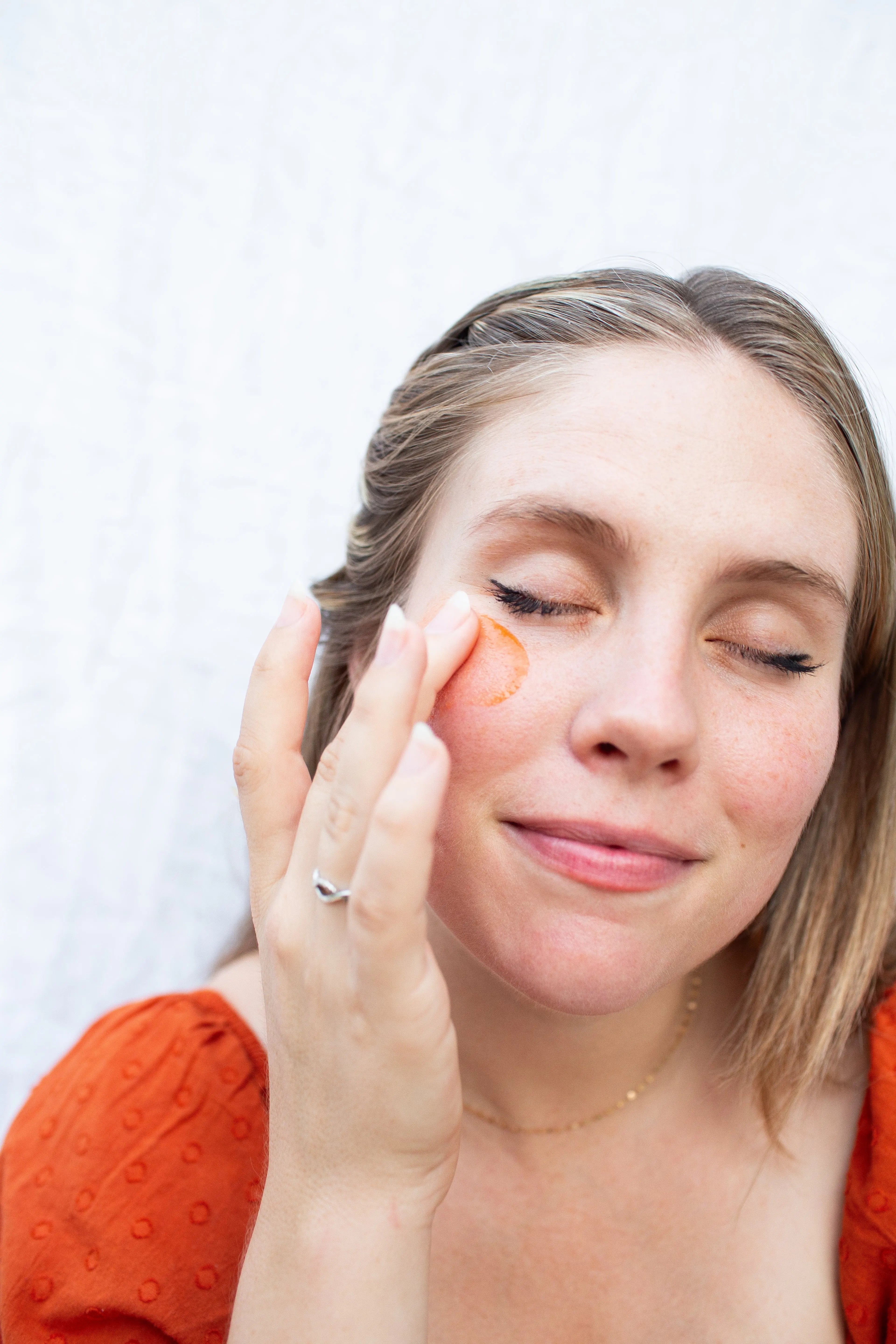 Illuminating face serum bottle with natural brightening Ayurvedic botanical ingredients for a healthy radiant glow — view 3