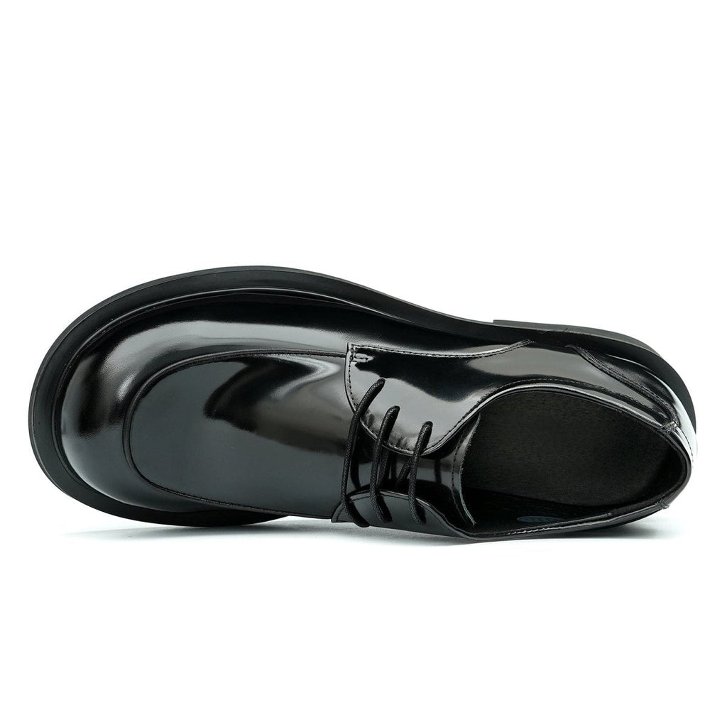 Men's glossy calfskin derby shoes featuring a sculpted round toe and a durable rubber combination outsole — view 3