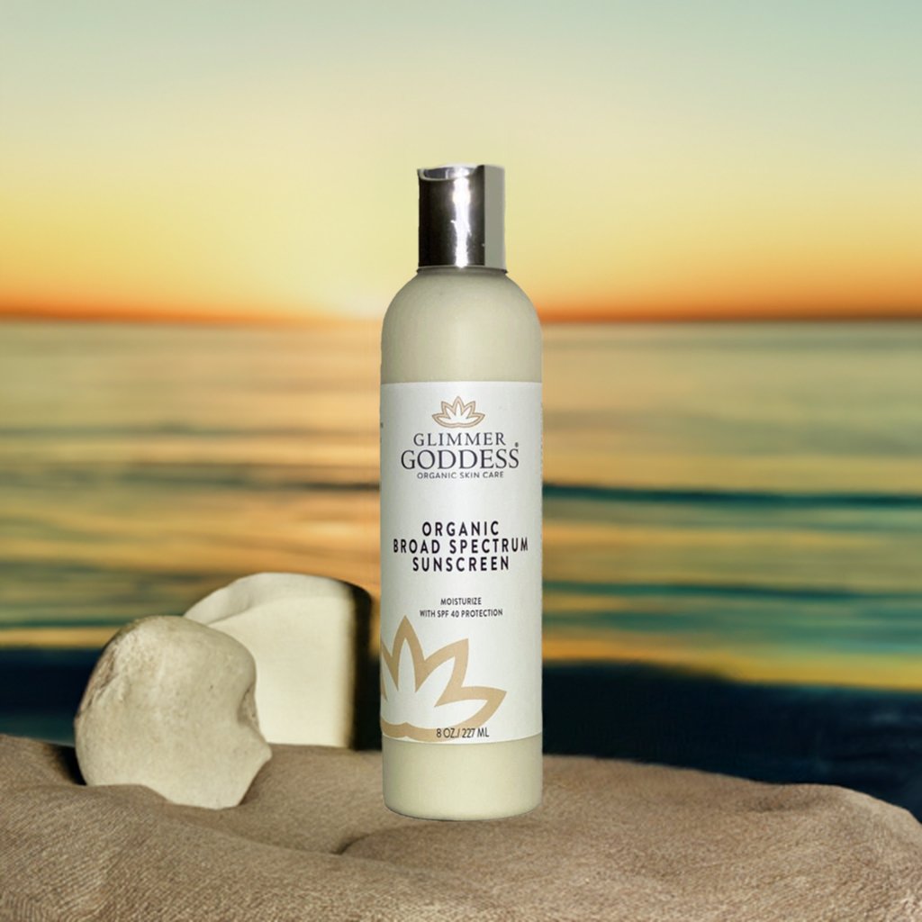 Organic reef-safe sunscreen SPF 40 in white squeeze tube bottle with natural pomegranate ingredients. — view 5