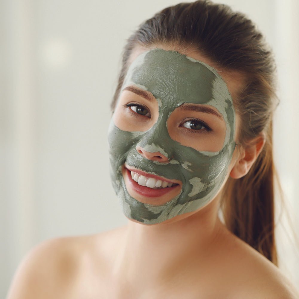 Organic rosemary mint algae face mask in a jar with bentonite clay and seaweed ingredients — view 4