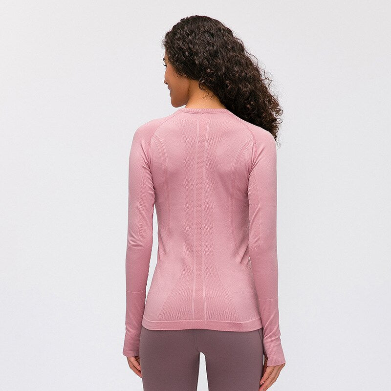 Seamless long sleeve women's yoga top with O-neck and thumb holes in athletic knit fabric — view 4