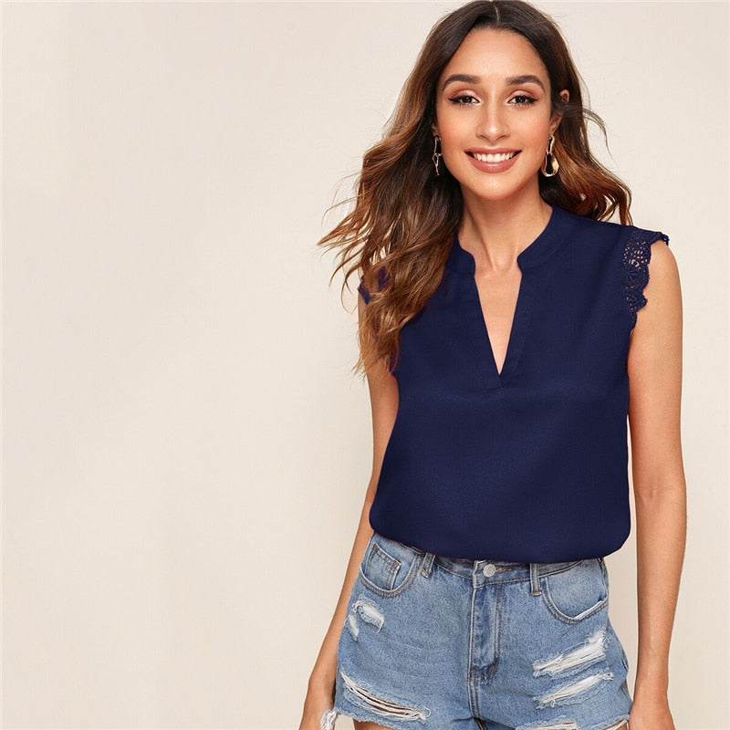 Elegant sleeveless V-neck shell top with delicate contrast lace trim and a stylish stand collar — view 2