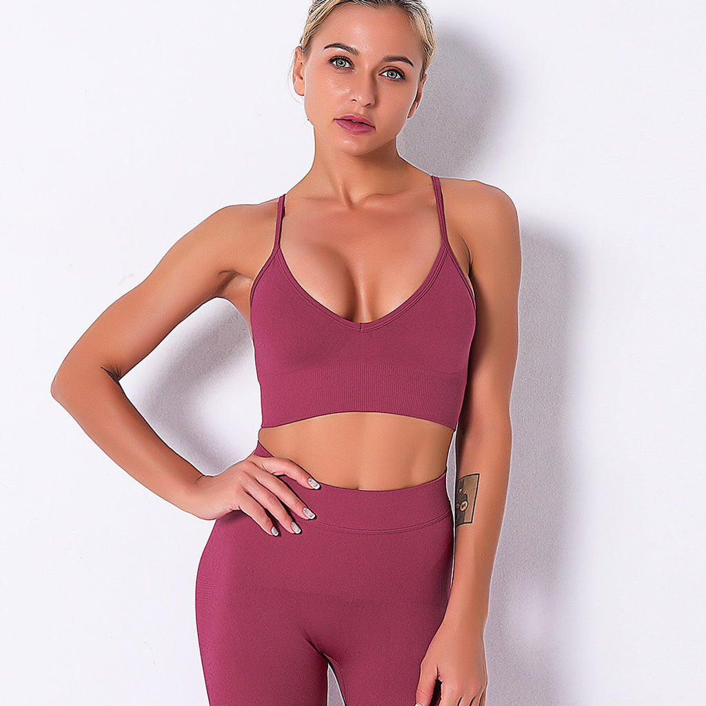 Seamless push-up sports bra crop top with beauty back design in solid colors for running. — view 4
