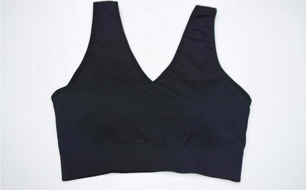 Seamless push up sports bra crop top in solid color with smooth wire-free beauty back design