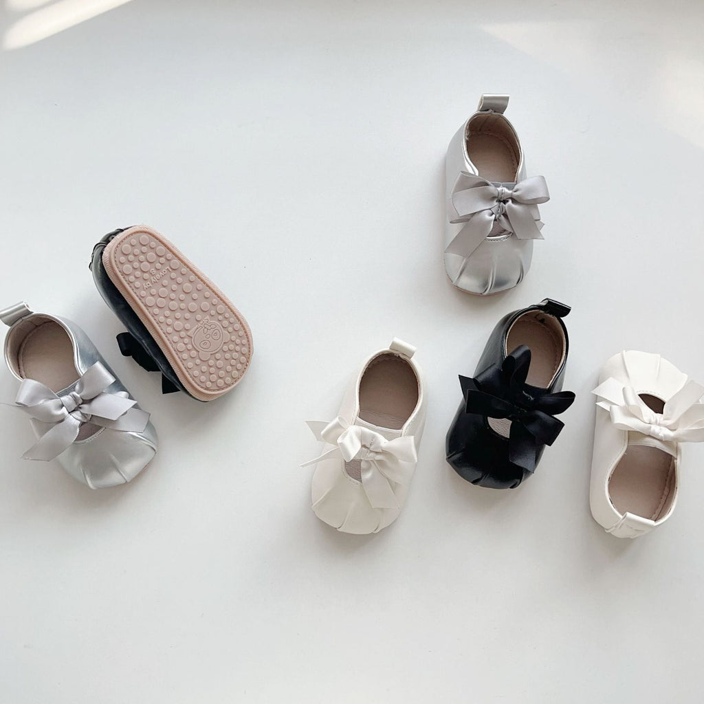 Baby girl polyurethane walking shoes featuring a butterfly bow pattern and anti slip bottom grips — view 5