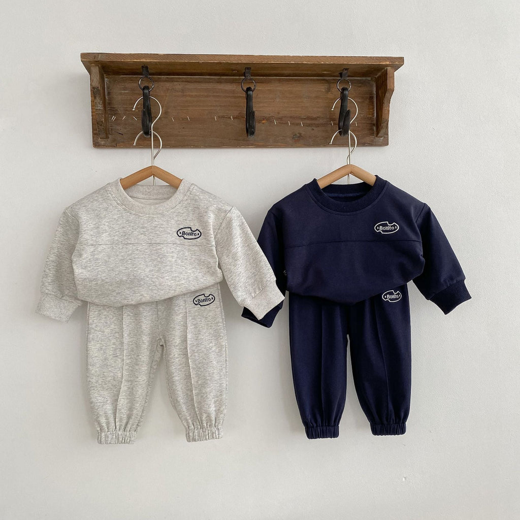 Baby graphic hoodie and pants set in navy blue soft cotton with letter print design — view 2