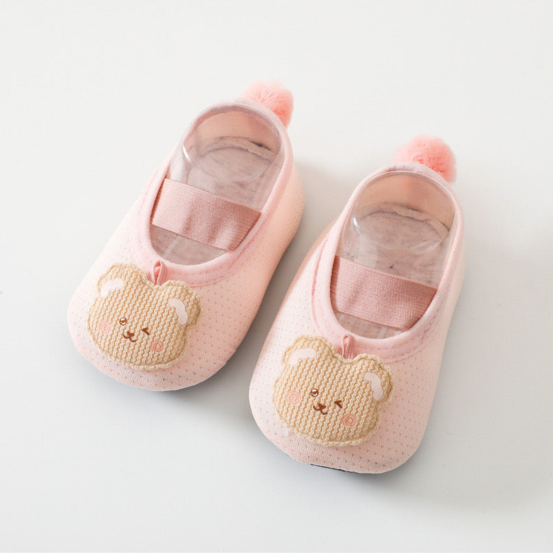 Baby girl non-slip cotton floor socks with cute embroidered cartoon pattern and playful tail design — view 3