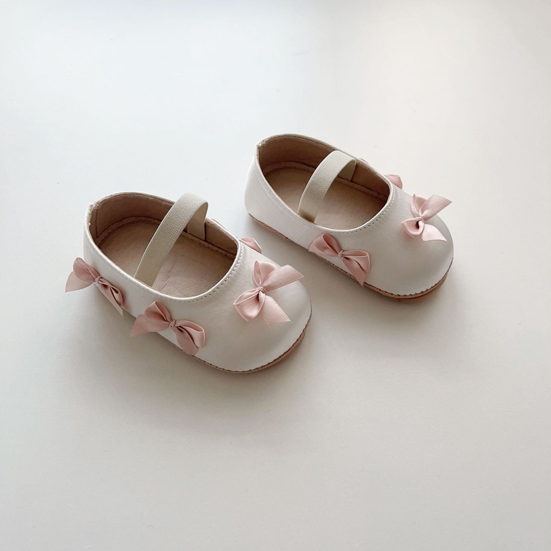Baby girl butterfly bow shoes in pink with soft polyurethane sole and anti-slip walking grips — view 4