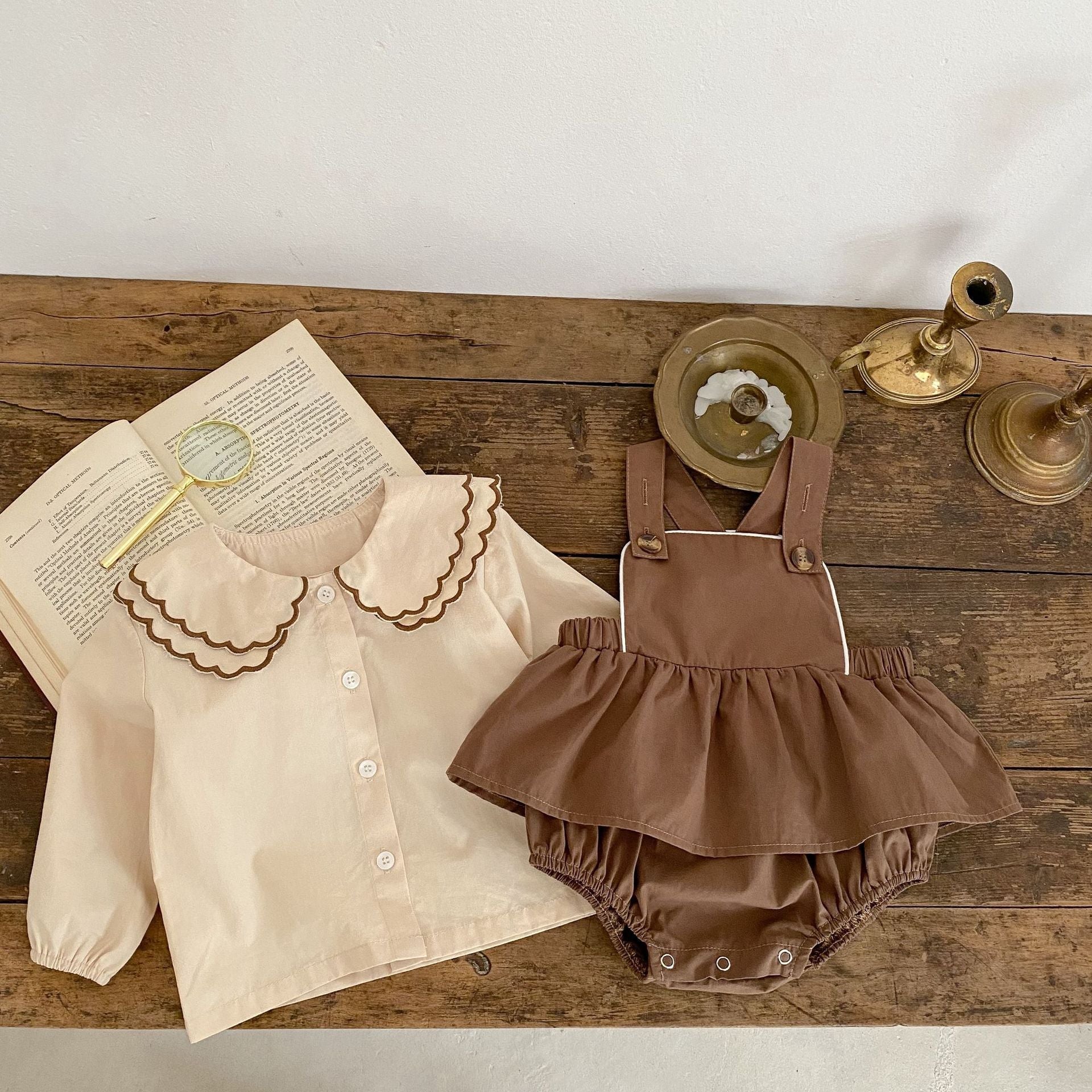 Baby girl solid color doll neck shirt strap cotton bodysuit in khaki and brown — view 3