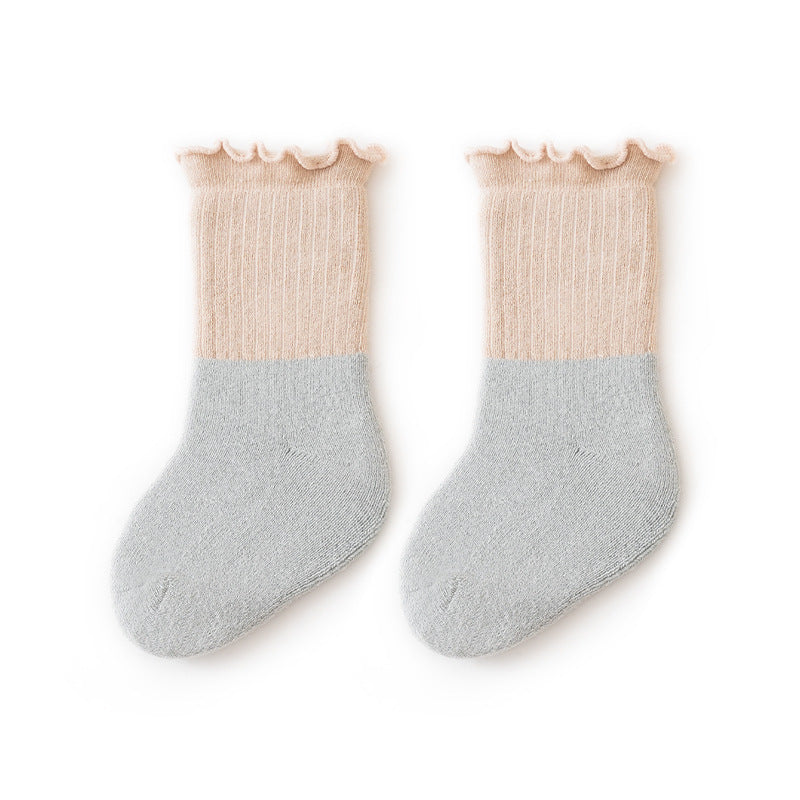 Baby unisex ruffle fringe crew socks in colorful patchwork design made of soft cotton blend — view 3