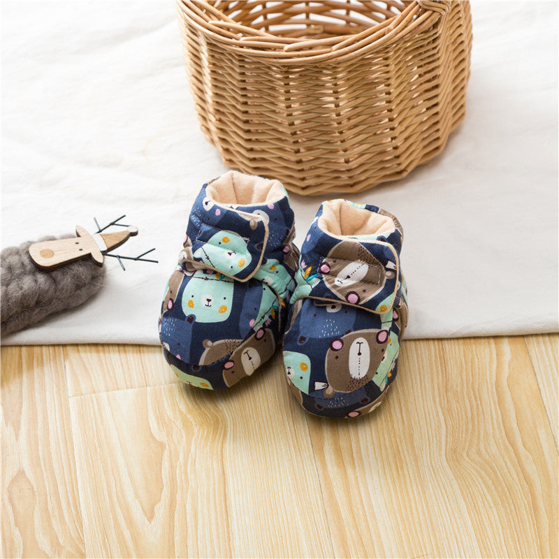 Animal print baby booties in white cotton with soft winter fleece lining — view 5