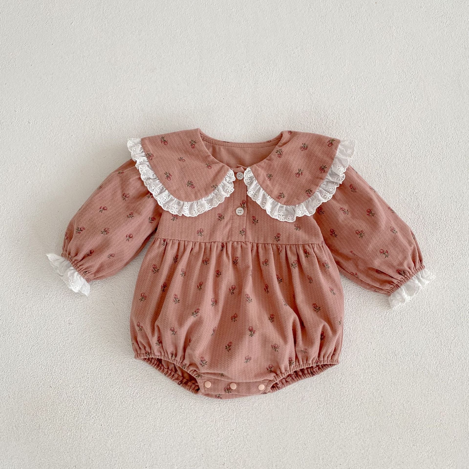 Baby girl ditsy floral bodysuit in pink cotton with doll collar and triangle bottom design — view 4