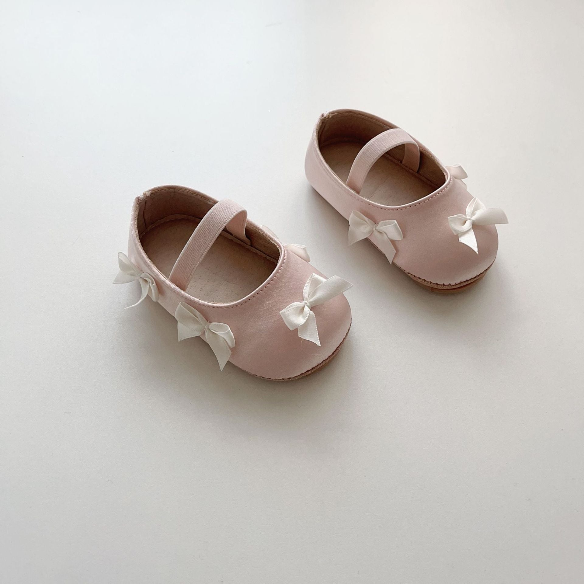 Baby girl butterfly bow shoes in pink with soft polyurethane sole and anti-slip walking grips — view 3