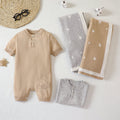 Baby jumpsuit and blanket gift set in grey and khaki cotton with animal pattern