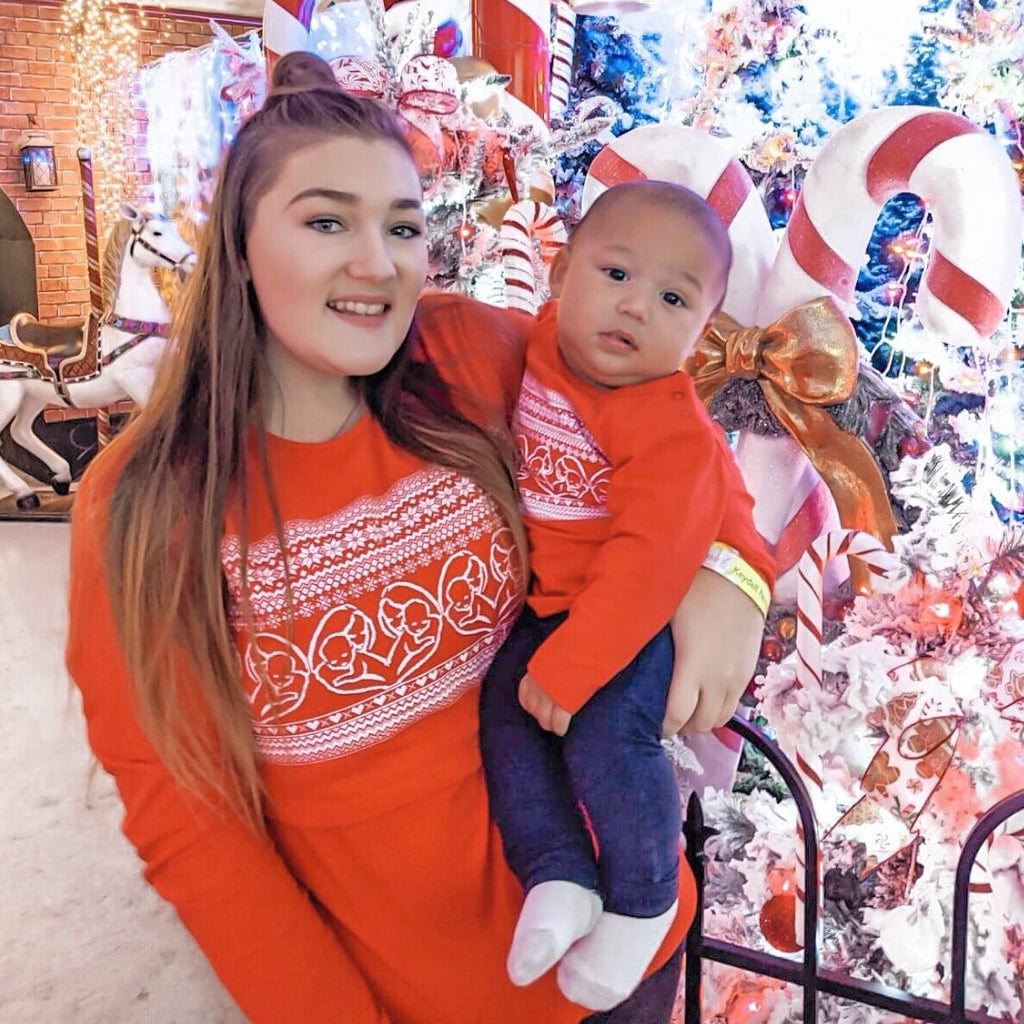 Red heart breastfeeding top in cosy cotton with discreet nursing flap for comfortable everyday wear — view 5