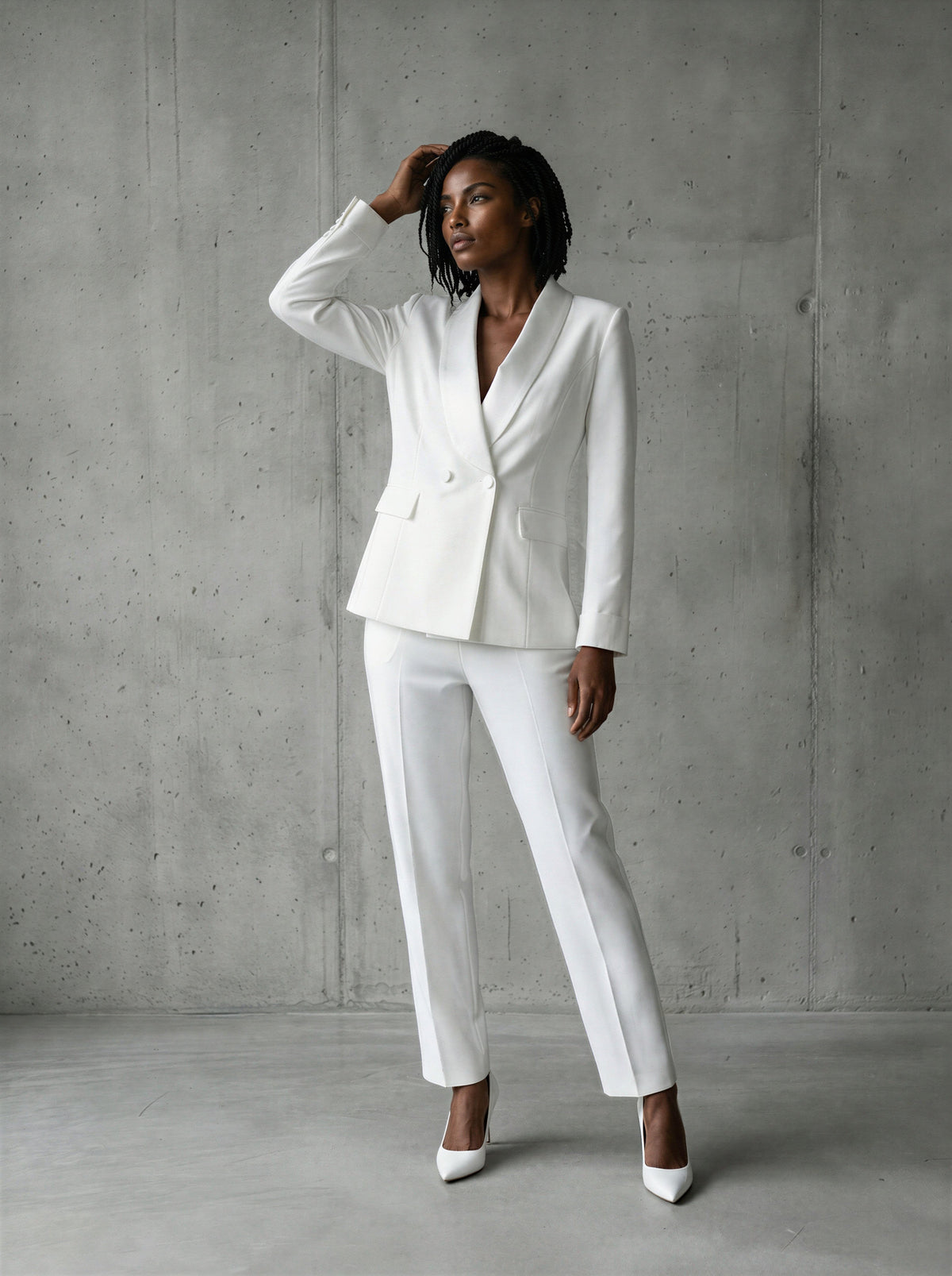 White double breasted shawl lapel pants suit (UK size 16)-1