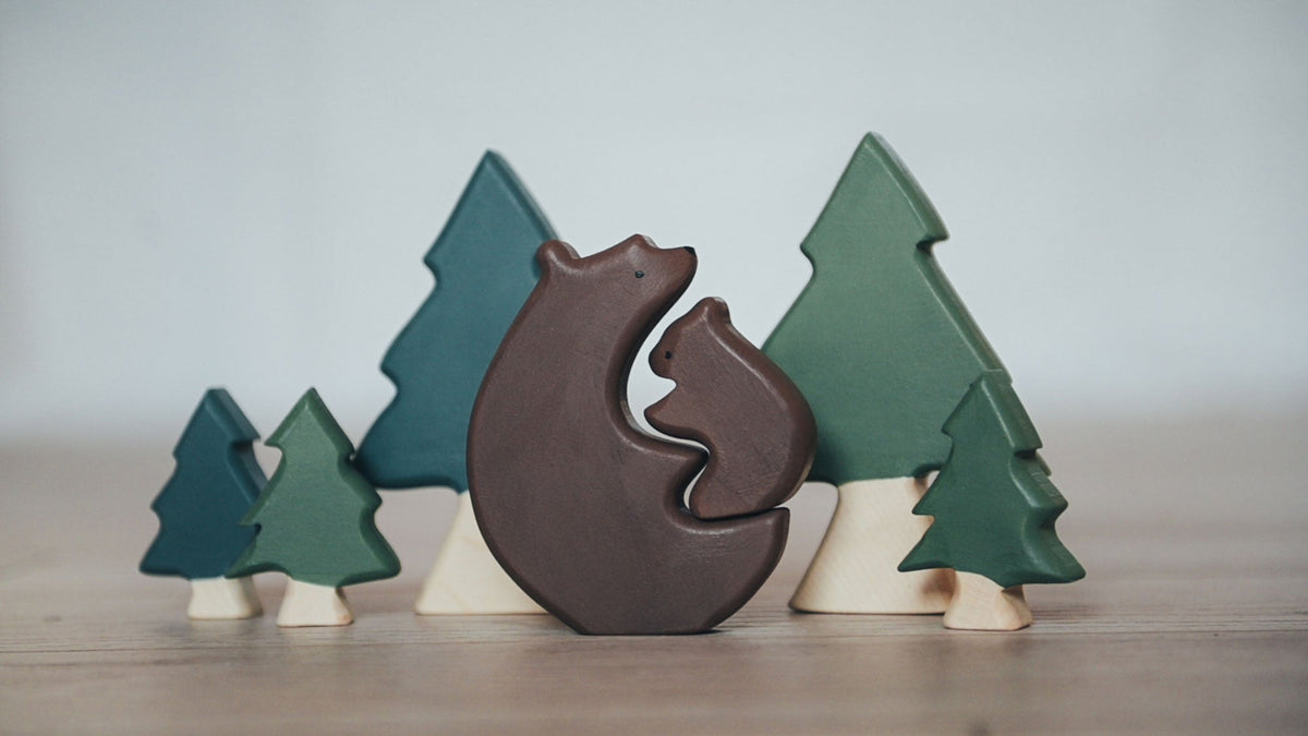 BEAR FAMILY WITH FIVE FIR TREES TOY SET-0