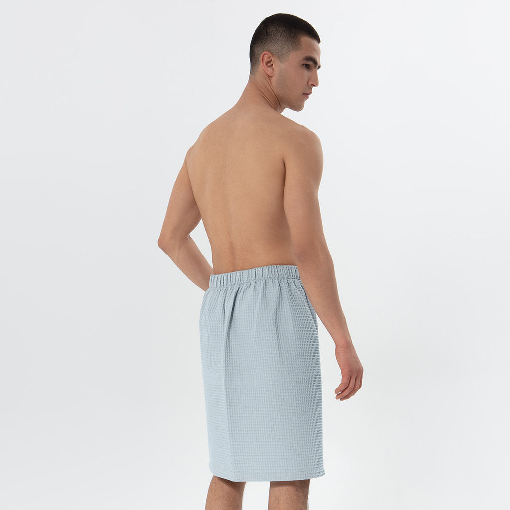 Mens organic Turkish cotton waffle towel wrap with front pocket and adjustable closure — view 2