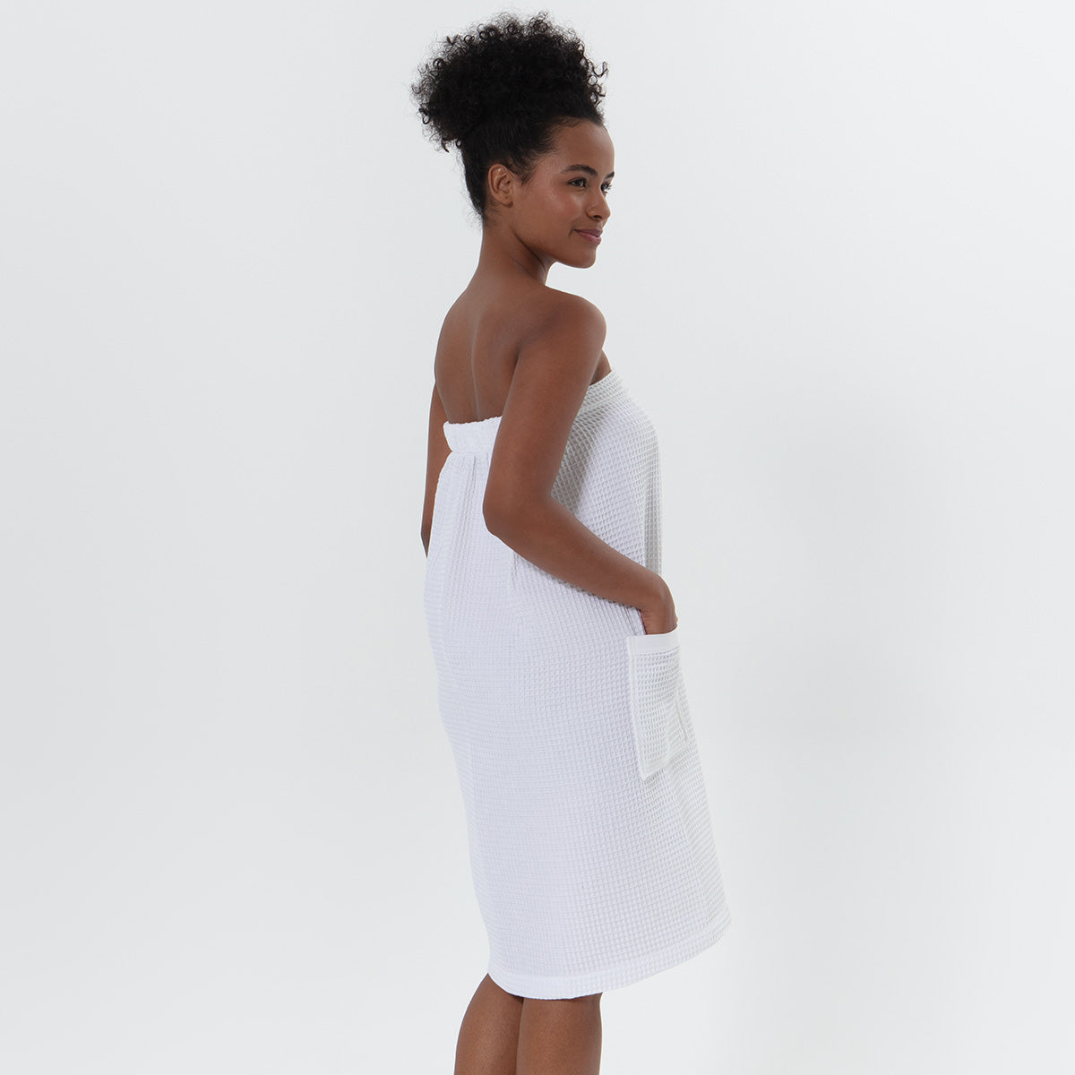 Women's organic Turkish cotton waffle towel wrap with adjustable closure and front pocket — view 3
