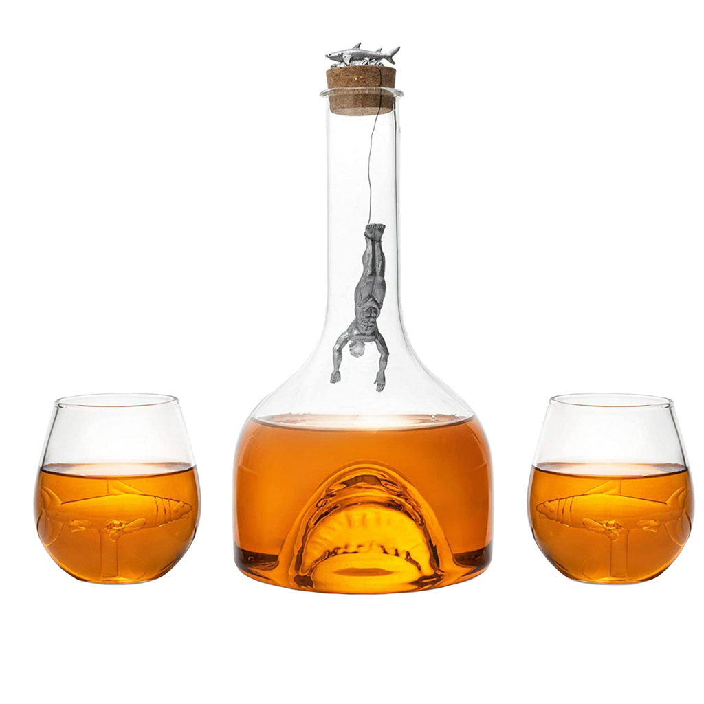 Clear 1000ml shark whiskey decanter set with two rocks glasses and hand-blown internal glass shark sculpture