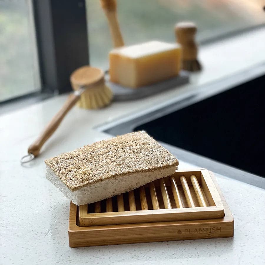 Eco sponge made of natural white wood pulp and textured yellow-brown loofah for kitchen dishwashing — view 2