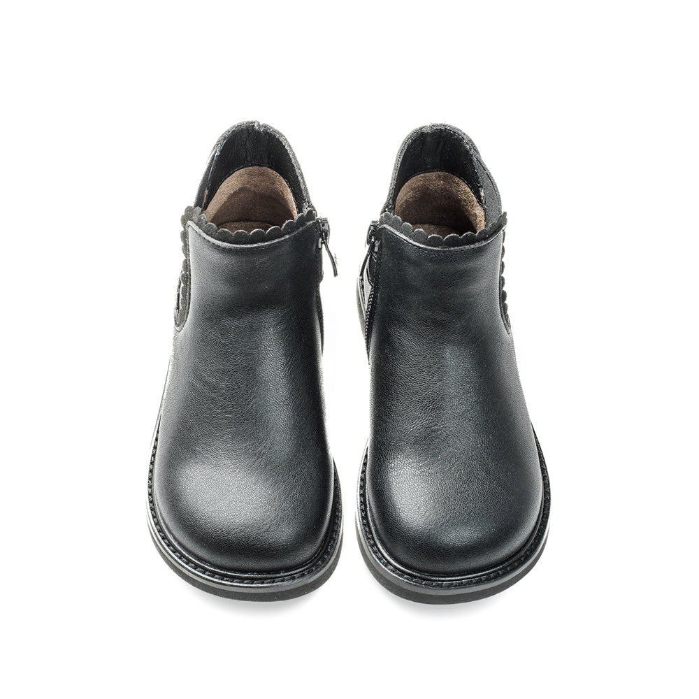 Tassel tail kids Chelsea boots in waterproof leather with warm lambswool lining and side zipper — view 5