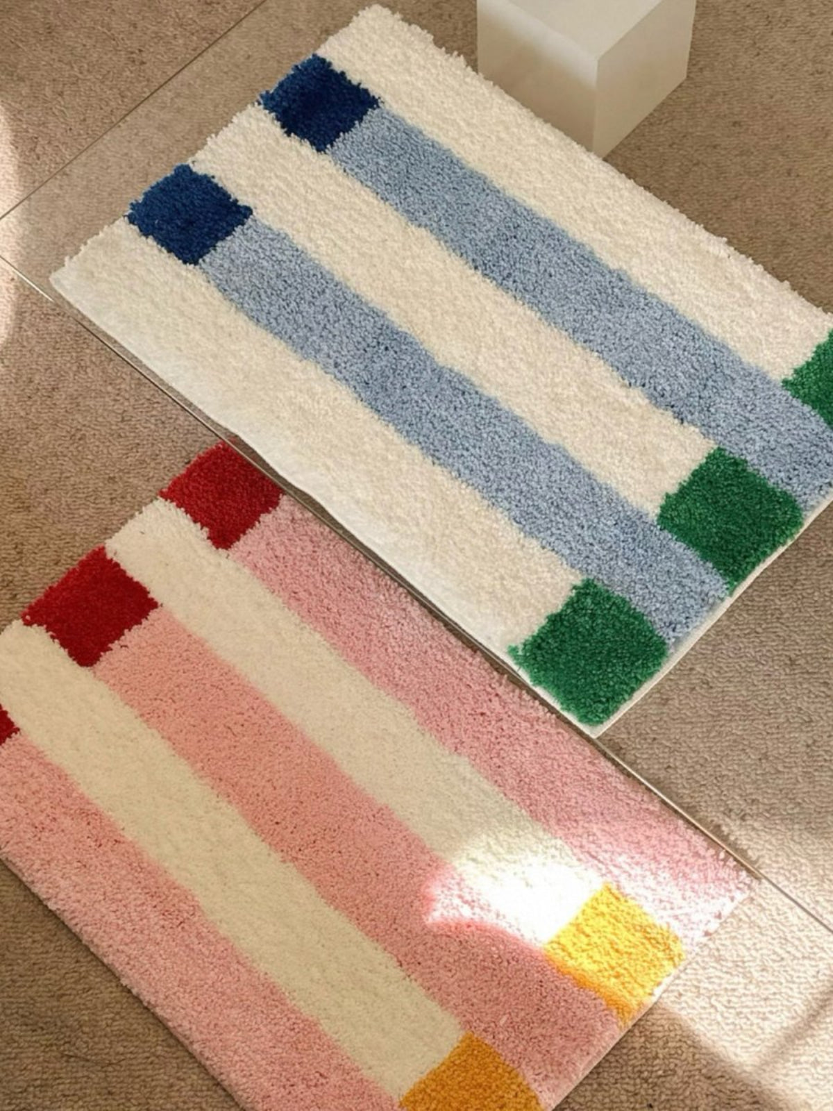 Whimsical dopamine striped bath rug, ultra soft absorbent fluffy mat with anti slip backing for bathroom