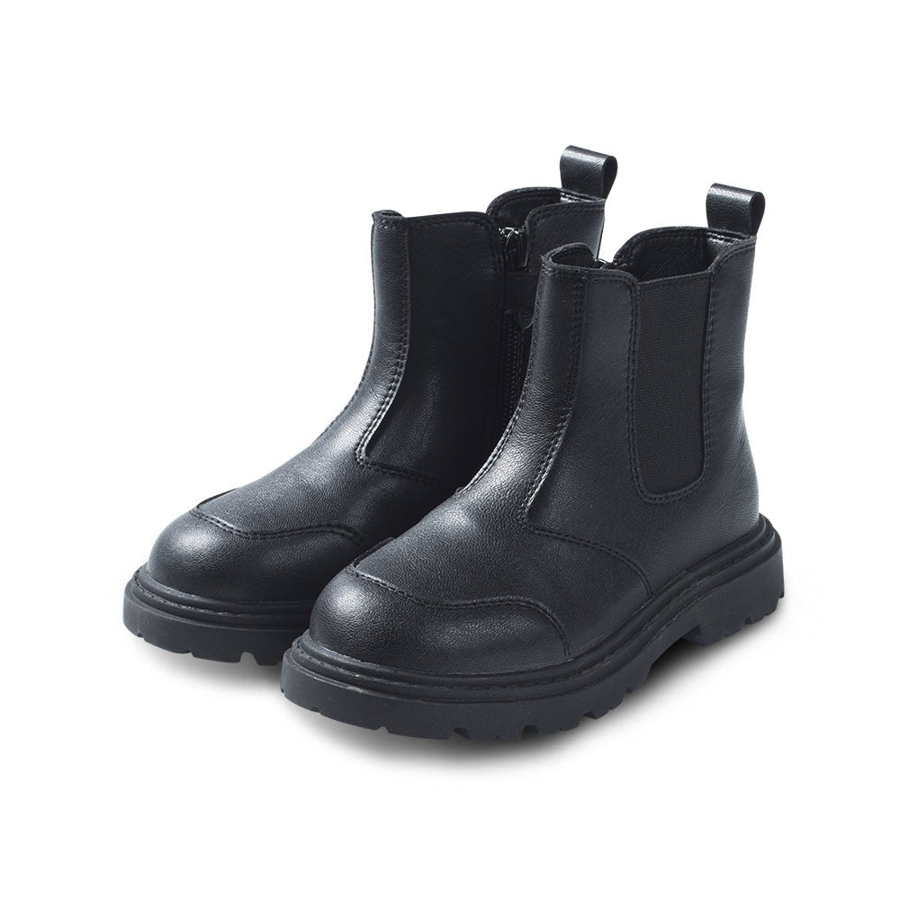 Kids black leather Chelsea boots with non-slip textured soles and warm lambswool lining — view 2
