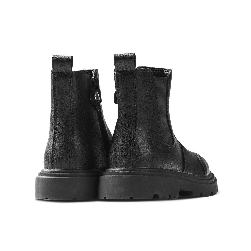 Kids black leather Chelsea boots with non-slip textured soles and warm lambswool lining — view 4