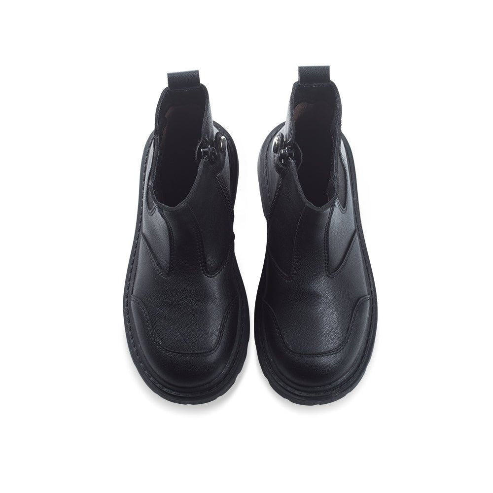 Kids black leather Chelsea boots with non-slip textured soles and warm lambswool lining — view 5