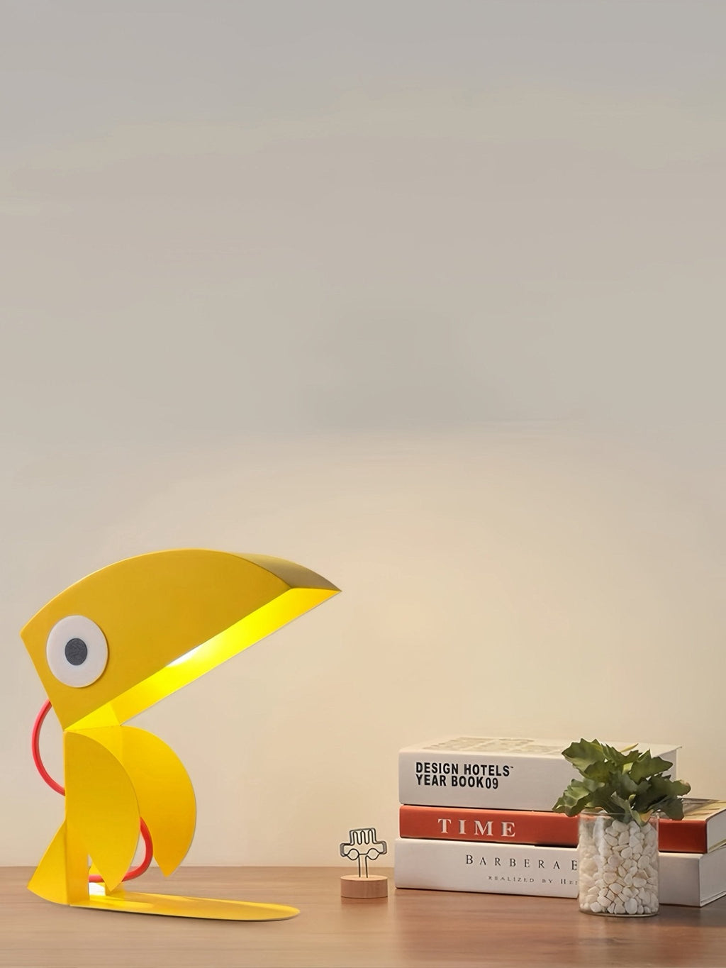 Whimsical retro Memphis parrot metal table lamp with colorful design for study and bedside use — view 4