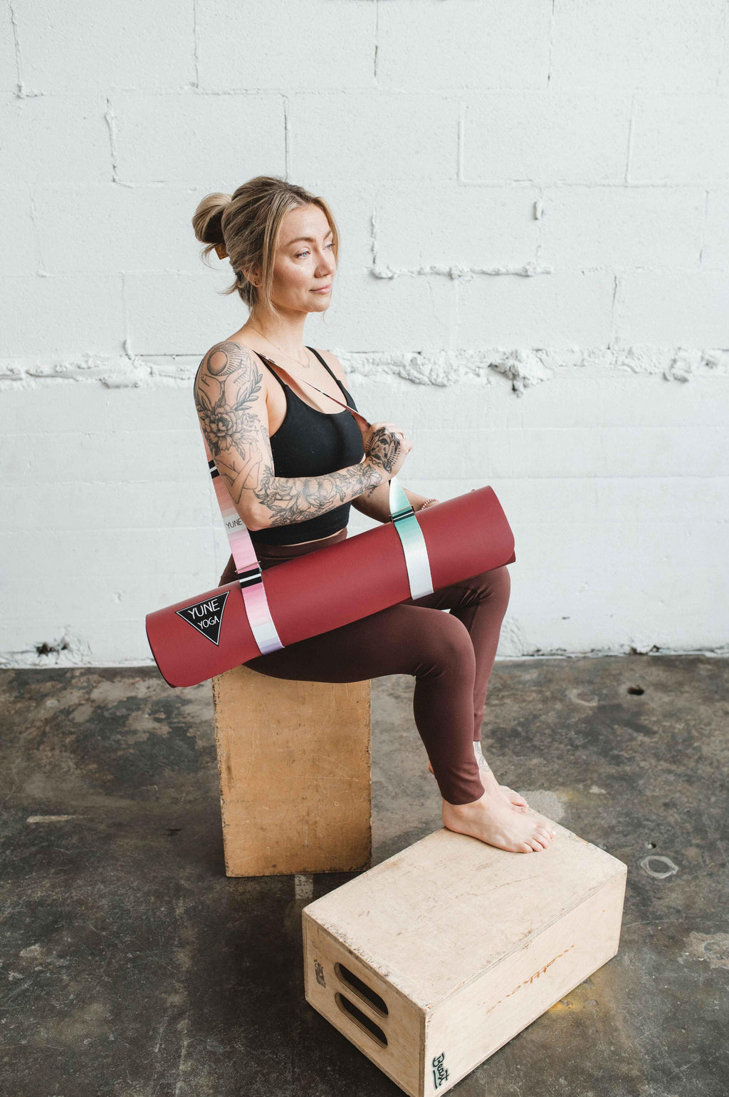 Helena boho diamond print organic cotton yoga strap and mat sling with metal D-ring buckles — view 4
